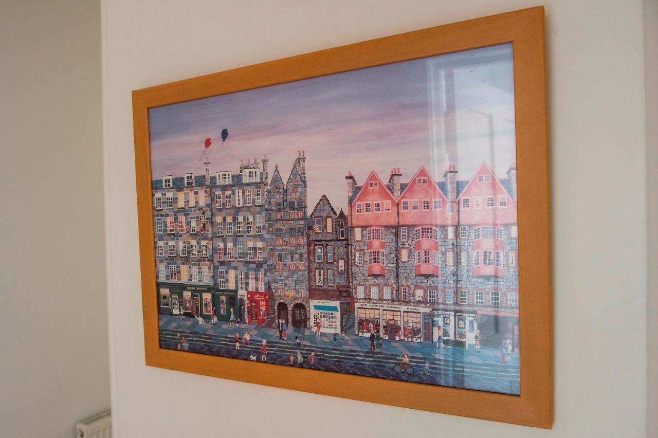 Apartamento Pass The Keys Modern 3 Bed Flat On The Historic Royal Mile Edimburgo Exterior foto